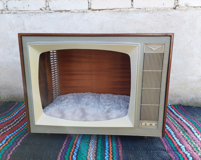Vintage Tv Pet Bed Upcycling 60s Television Vintage Cat Bed Etsy