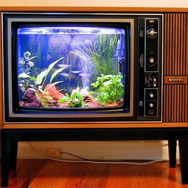 aquarium tv vintage, télévision console upcycling des années 60, aquarium vintage, aquarium vintage, aquarium rétro, LES PHOTOS SONT DES EXEMPLES !