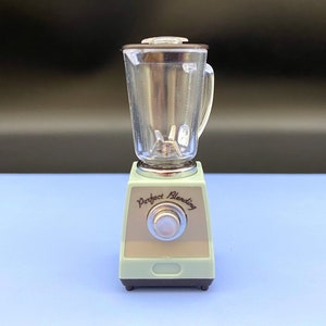 Miniature Mixer / Blender / Food Processor. Dollhouse Kitchen Accessory.  1:6 Scale