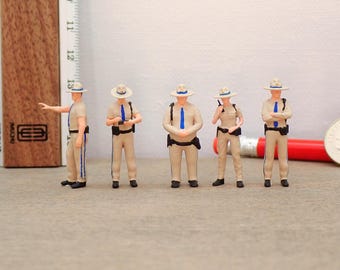 Highway Patrol Officers Set of 5 - Hand Painted 1:64 Scale Miniature Figures for Diorama, Diecast Car Display, Model Railroad Scene