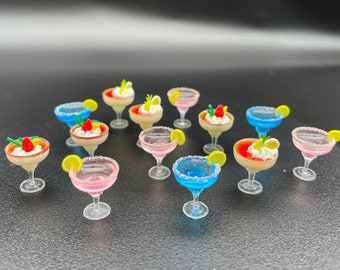 Miniature Cocktail Drinking Glasses. 1:12 Scale. Dollhouse Kitchen Accessory