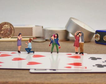 Miniature 1:87 Scale Happy Couples / Lovers.