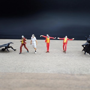Batman and The Joker. Miniature Figures. 1:64 S Scale