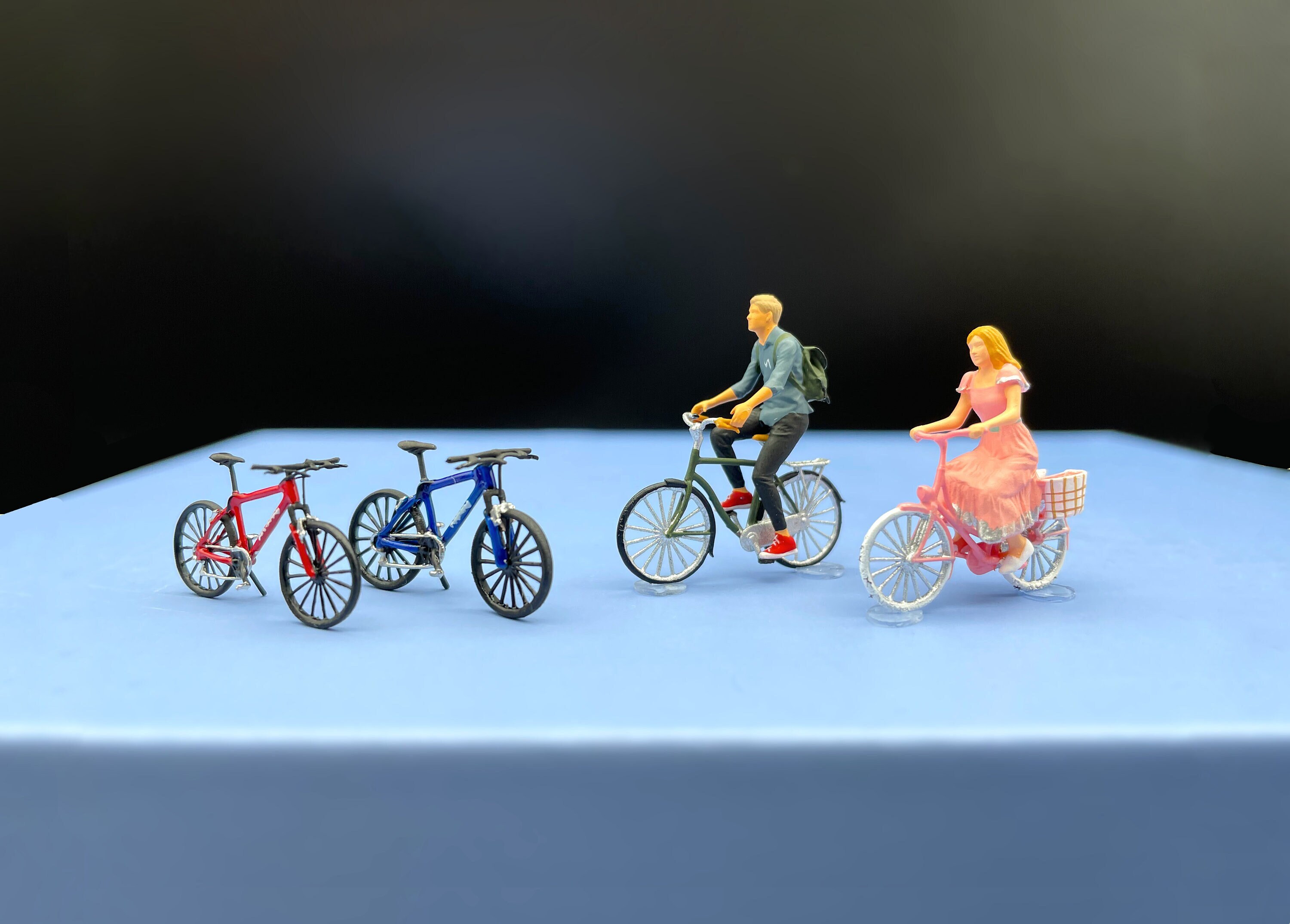 Figurine cycliste bworld avec velo de montagne, figurines