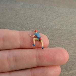 Mini Rock Climbers. Man and Woman. 1:87 Scale Man