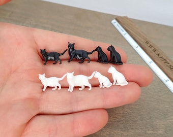 Miniatyrkatter och kattungar. 4 delar. Skala 1:24 kattungar, svarta eller vita