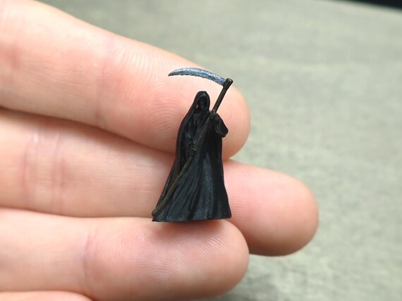Grim Reaper, Death. Miniature 1:64 or 1/87 Scale Figure - Etsy