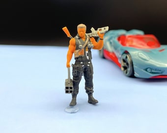 Arnold Schwarzenegger with Bazooka. Commando Movie Figure. Miniature 1:64 Scale
