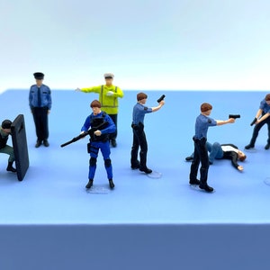 Polizei, SWAT, Sicherheit, Verbrecher, Räuber, Verkehrspolizist. 1:64 Miniatur Figuren