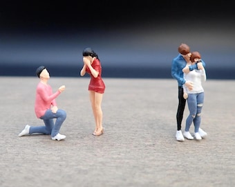 Miniature Couples. Proposing and Embracing. 1:64 Scale