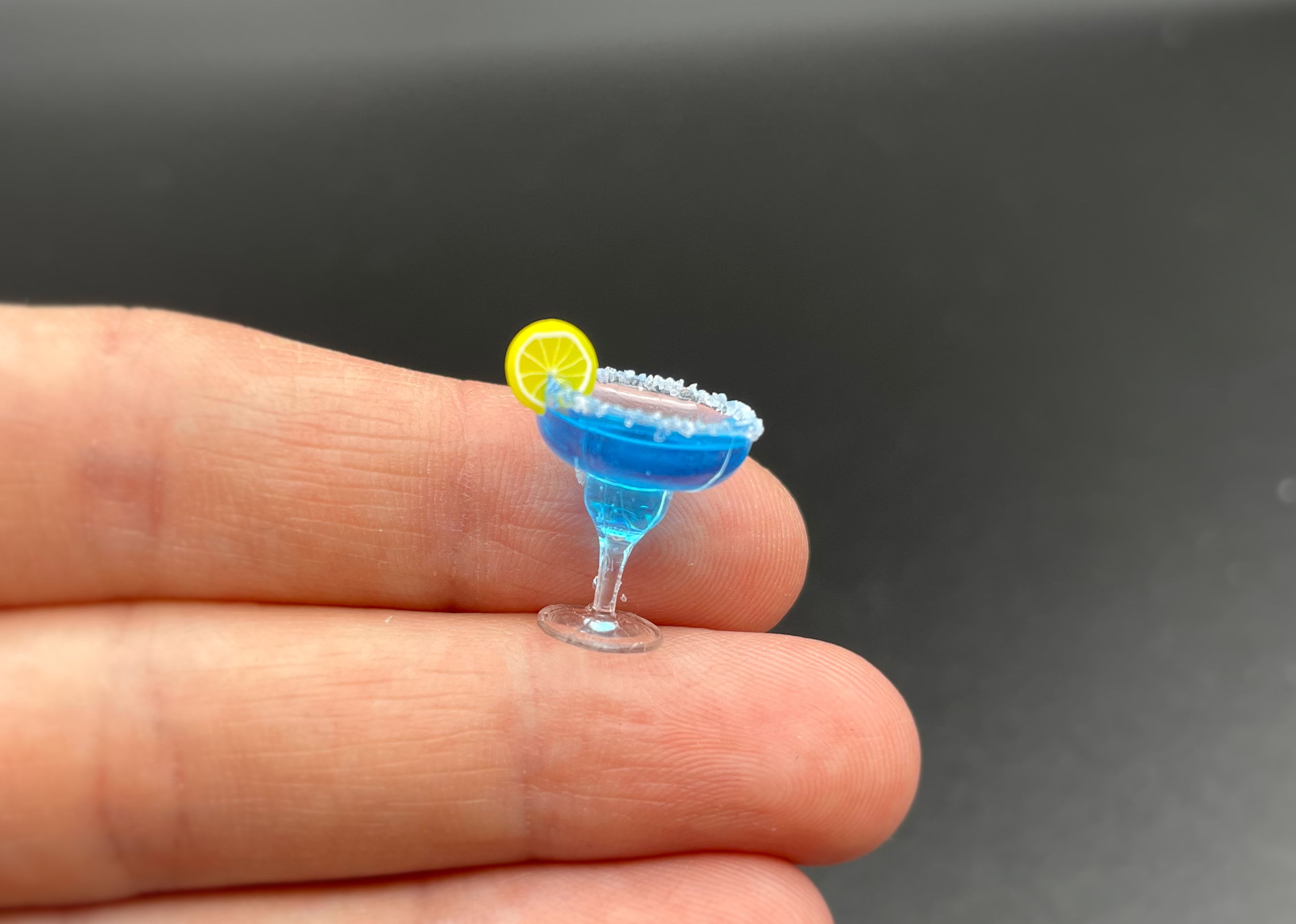 Miniature Cocktail Drinking Glasses. 1:12 Scale. Dollhouse Kitchen