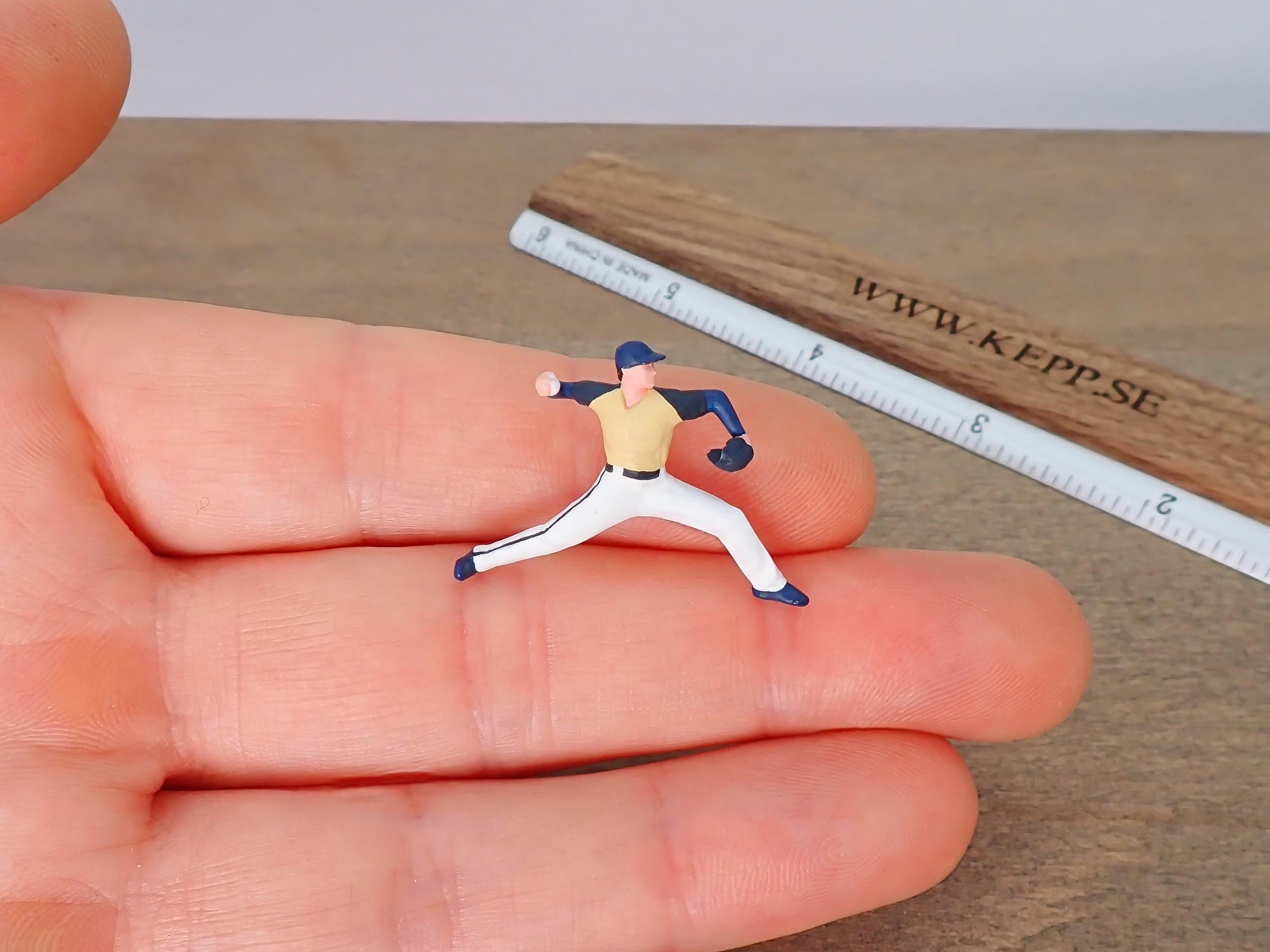 Mini Resin Baseball Miniature Baseball Player Figures. 1:64 Scale. 8 Hand Painted Players ...