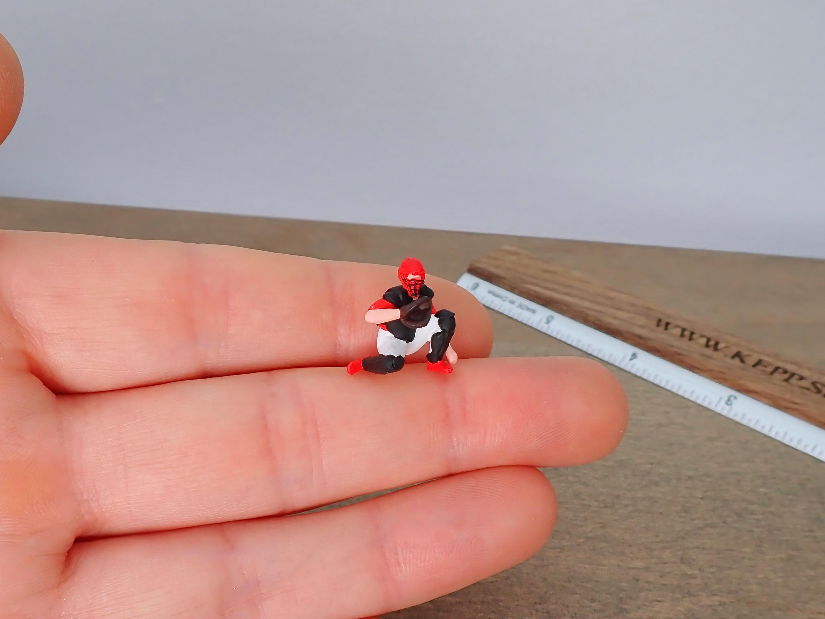 Miniature Baseball Player Figures. 1:64 Scale. 8 Hand Painted Players ...