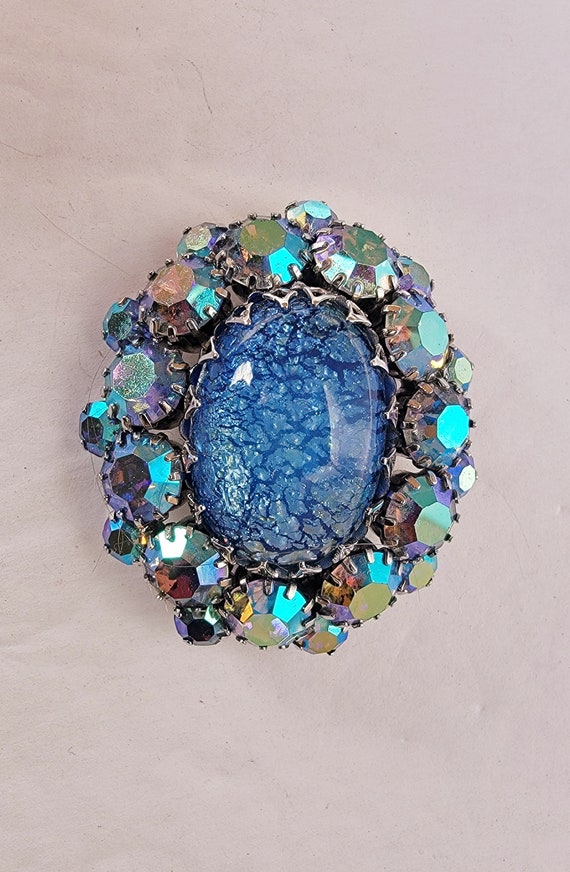 Stunning Vintage Rhinestone Brooch Unsigned Beauty