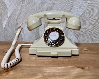 Teléfono antiguo de la oficina general de correos GPO 700 en inglés  británico rojo de la década de 1960 esfera transparente de Whitehall o  esfera roja de Portobello -  México