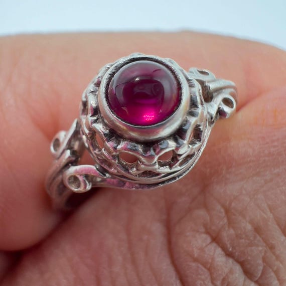 Vintage Soviet Sterling Silver Ruby Ring – Size 8… - image 6