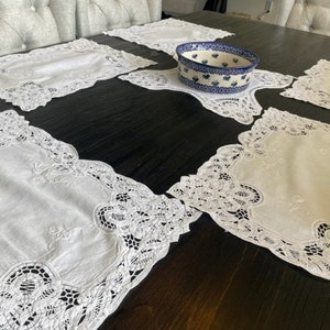 Gorgeous set of 5 Vintage Bright White Placemats with center serving piece