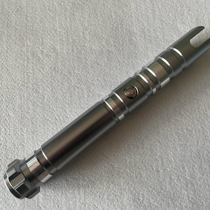 ARTOO V2 SABER