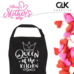 Queen Of The Kitchen - Mother's Day Apron | Gift for Mum - Step Mum | Grandma | Aunty | Niece | Friend | Chefs | Cooks | Teacher | Birthday