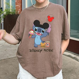 Stitch with mickey balloon PNG, disney lilo and stitch vacay mode design, disneyland trip vacation PNG image 4