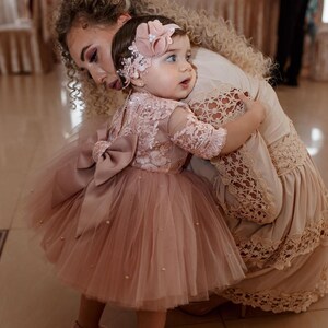 Robe bébé fille pour une occasion spéciale, robe d'anniversaire pour fille, robe rose poudré, robe de soirée bébé fille, robe de premier anniversaire image 3