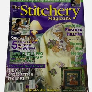 Peut inclure: Magazine The Stitchery, numéro de janvier 1997. La couverture présente un projet de point de croix avec un ours en peluche, une image encadrée d'un renard et le texte "Interview Priscilla Hillman".