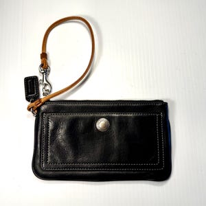 Coach Black/Brown Leather Chelsea Wristlet