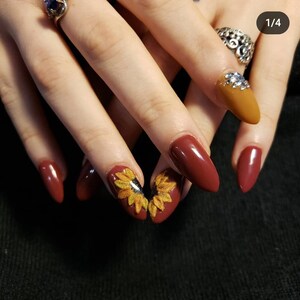 Custom Press On Nails kHz