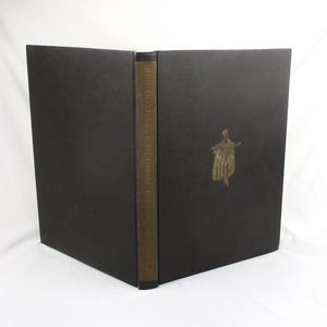 1973 Pictorial History of Costume: Couture & Dressmaking