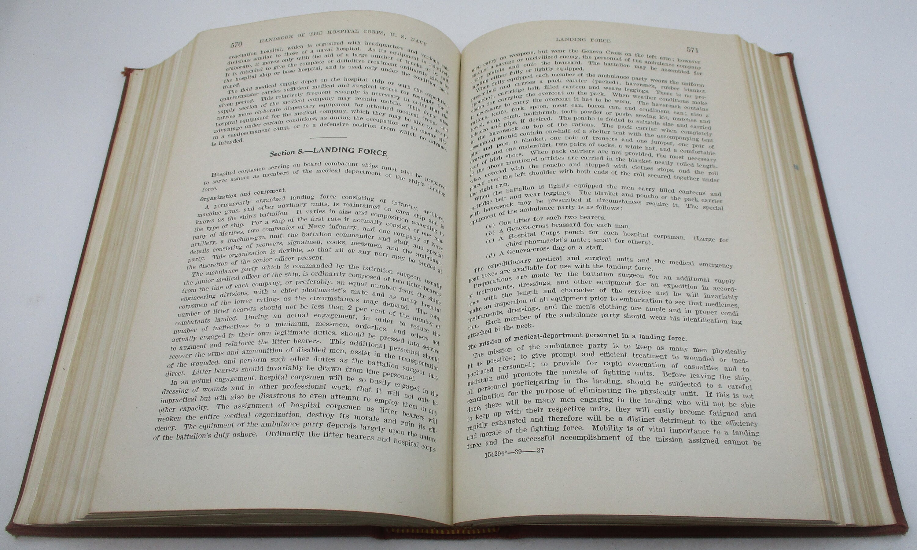 【洋書・古書】アメリカ海軍病院部隊ハンドブック 1939年 医学 衛生兵 il_1080xN.5775721545_d59b.jpg