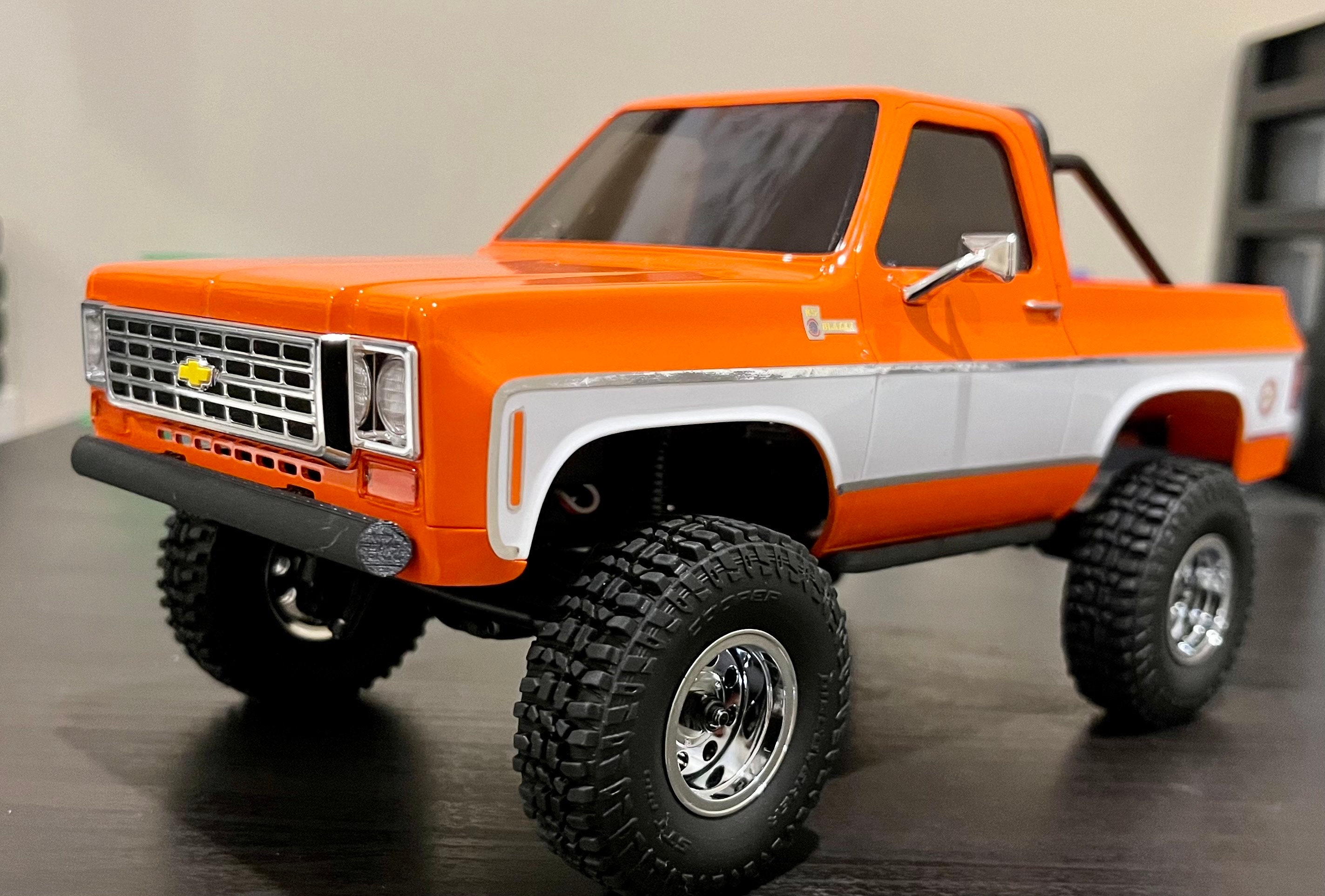 fms fcx24 chevrolet k5 Blazer カスタム FMS 1/24 FCX24 Chevrolet K5 Blazer RC Car RTR