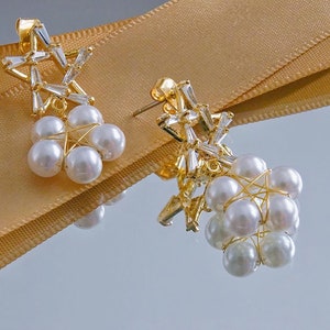 Pearl Flower Dangle Oorbellen, BTiny Pearl Stud Oorbellen, Bloemvormig, Minimalistisch | Pearl , Zircon, 925 zilver
