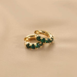 Green Zircon Earrings ｜EarBuckle｜Zircon earrings ｜hoop earrings ｜Vintage Earrings