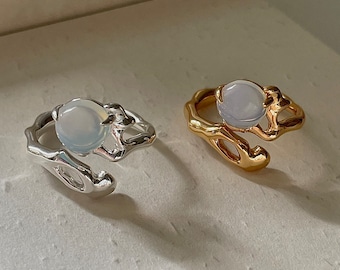 Anillo de ópalo etíope natural relleno de oro de 14 k o plata de ley como regalo para ella / Anillo de ajuste