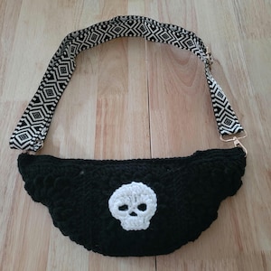 Monedero de calavera de crochet / Bolso de mano / Riñonera / Cartera / Hecho a mano / Tejido / Gótico / Regalo