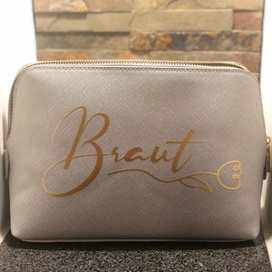 Braut Leder Tasche Kosmetiktasche Schminktasche Hochzeitsgeschenk Braut auf Wunsch mit Namen auf der Rückseite Bild 3