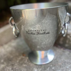 Cubo de champán de peltre con forma de copa de Nicolas Feuillatte imagen 9