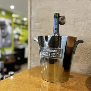Veelhoekige vintage art-deco-champagne-emmer van Grande Maison de Champagne Charles Heidsieck – stijve handgrepen en metalen plaatdecoratie