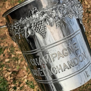 MOËT & CHANDON champagne ice bucket from the early thirties - Made in France by Argit - Vintage Silver plated Moet champagne cooler
