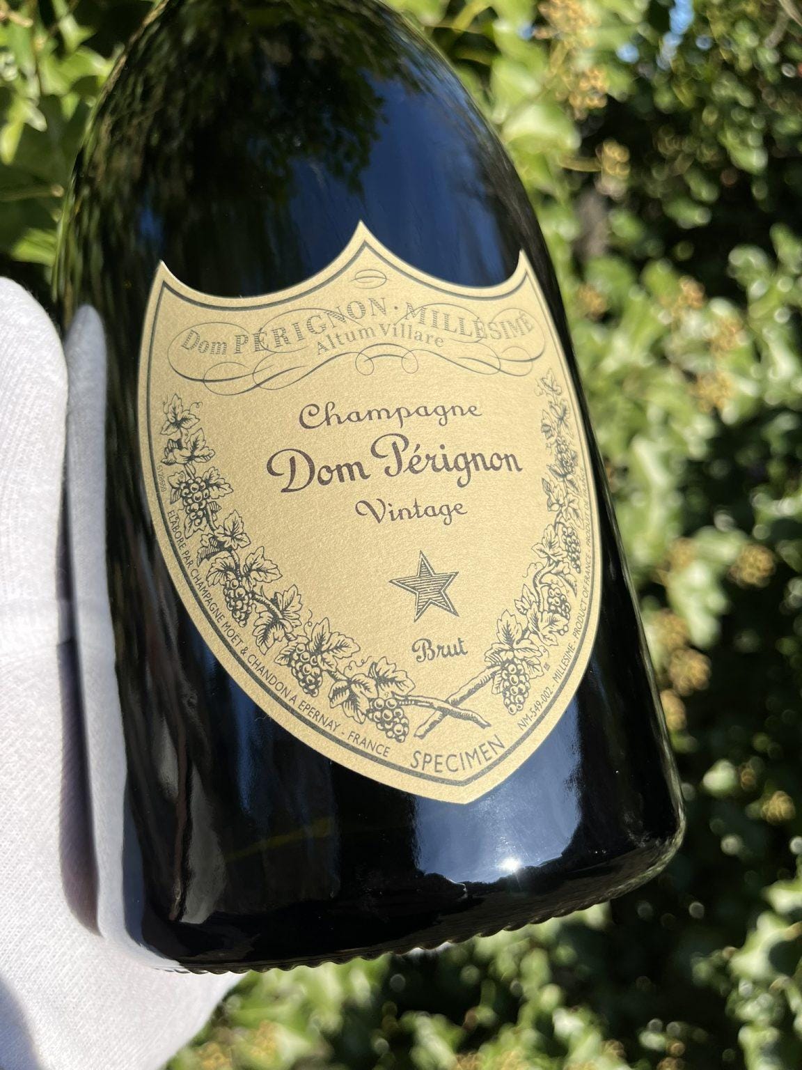 Empty Dom Perignon Vintage 空ボトル ルミナス ロゴ Dom Perignon Vintage Luminous Bottle 2003 | Wine.com