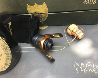 DOM PÉRIGNON Champagnerflaschenverschluss, entworfen von Martin Székely