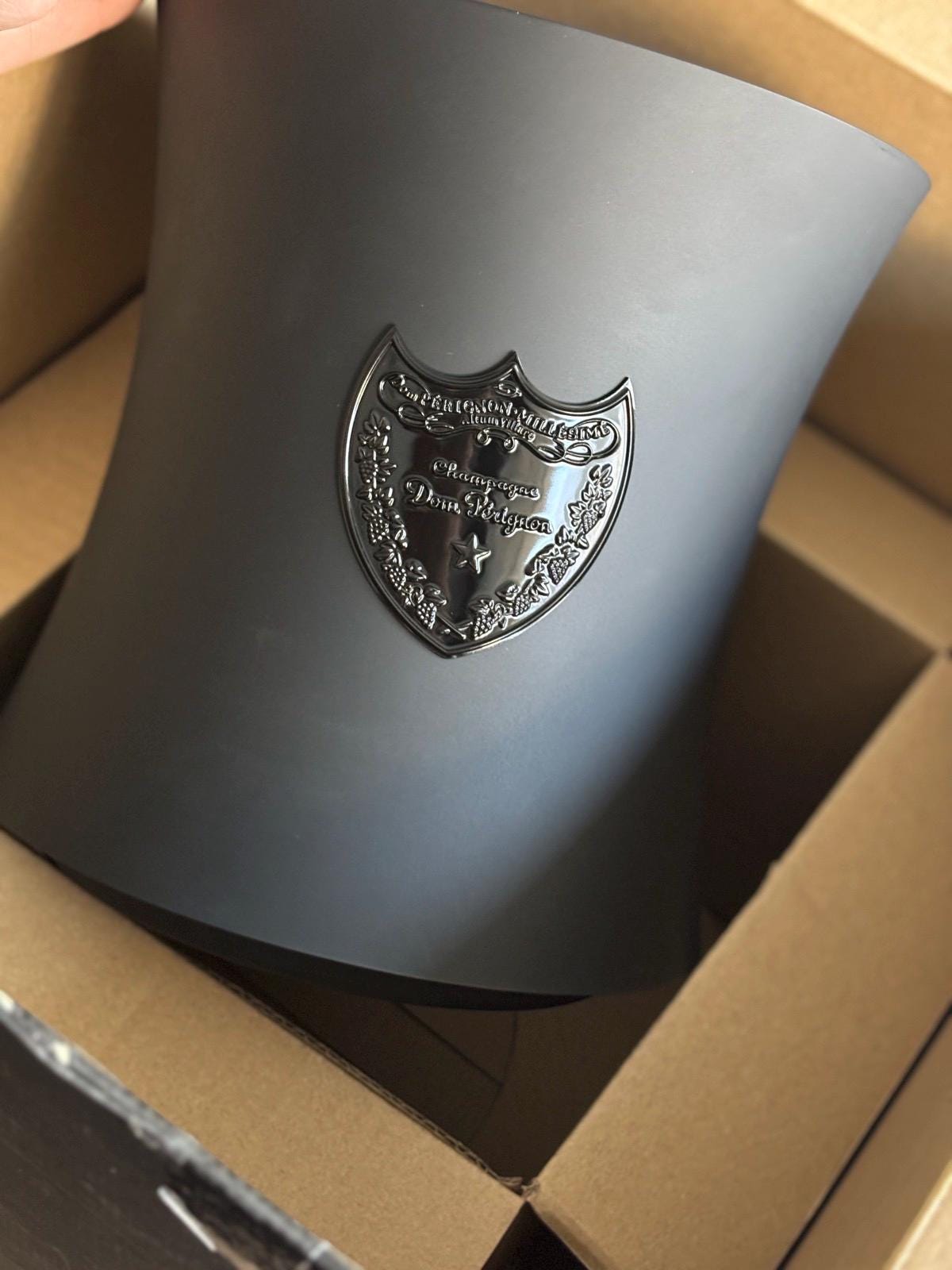 DOM PÉRIGNON Champagne Ice Bucket – Black Metal Shield, Martin
