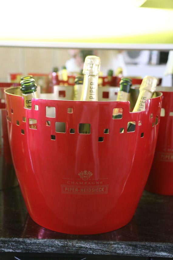 美品 パイパーエドシック 大型シャンパンクーラー PIPER HEIDSIECK パイパー・エドシック XXL シャンパンクーラー – 光沢のあるレッド
