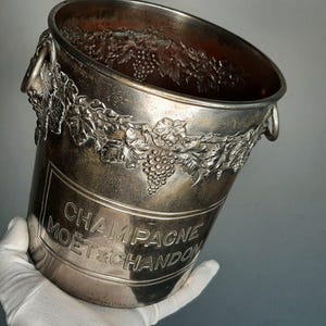 MOËT & CHANDON champagne ice bucket - Made in France by Argit – Silver plated Moet champagne cooler - Collector’s rarity