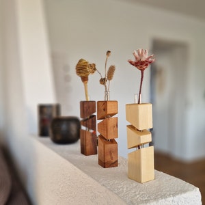 Three-tier wooden flower vase - A wooden body becomes a vase through an insert - For use with live plants or dried flowers
