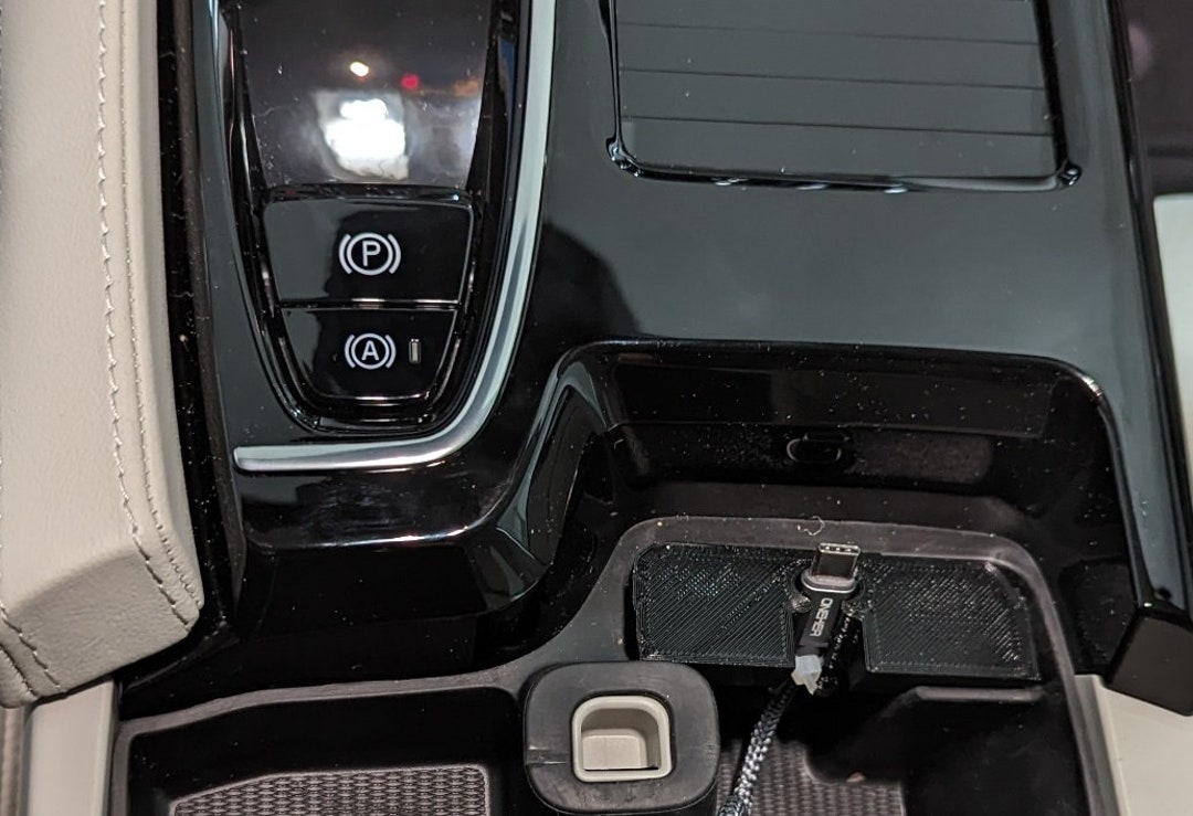 2022-2024 Volvo S60 Recharge T8 Phone Dock (STL ONLY) Canada