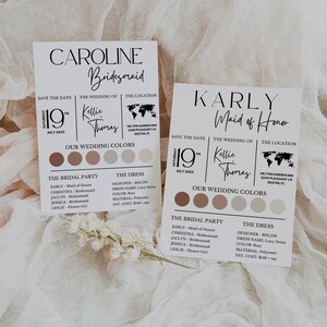 Peut inclure: Deux cartes de sauvegarde de la date pour un mariage. Les cartes sont blanches avec du texte noir et pr&eacute;sentent une ic&ocirc;ne de carte du monde, une liste de couleurs de mariage et une liste de la f&ecirc;te nuptiale. Le texte sur la carte du haut indique "Caroline Bridesmaid" et le texte sur la carte du bas indique "Karly Maid of Honor". Les deux cartes incluent la date "Samedi 19 juillet 2023" et le lieu du mariage "Hilton Garden Inn, 1245 Pleasant Ln, Destin, FL".