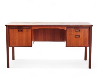 Vintage desk model 'Contour' by Folke Ohlsson for Seffle Möbelfabrik - Scandinavian design of the mid-century era