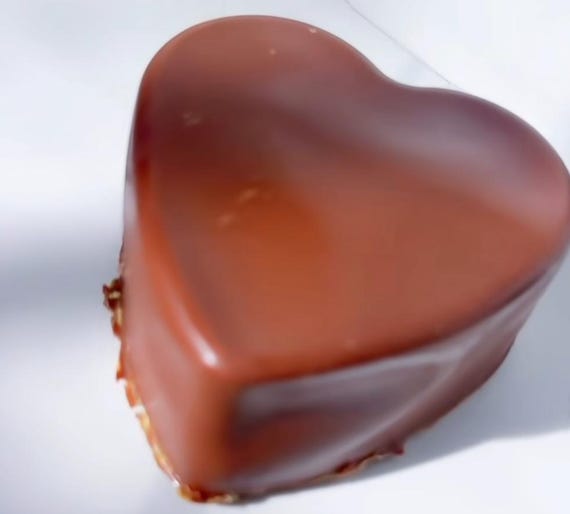 Dubai Heart Cake