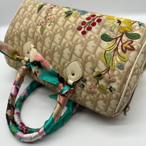 DIOR Diorissimo Floral Embroidered Boston Bag – Sol Vintage